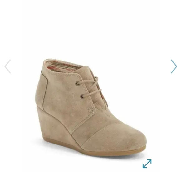 Toms booties - Picture 1 of 7